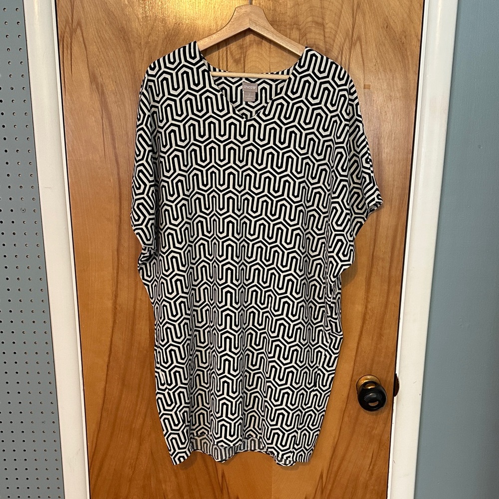 Chicos Black & White Geometric Shift Dress/Shirt - Women's